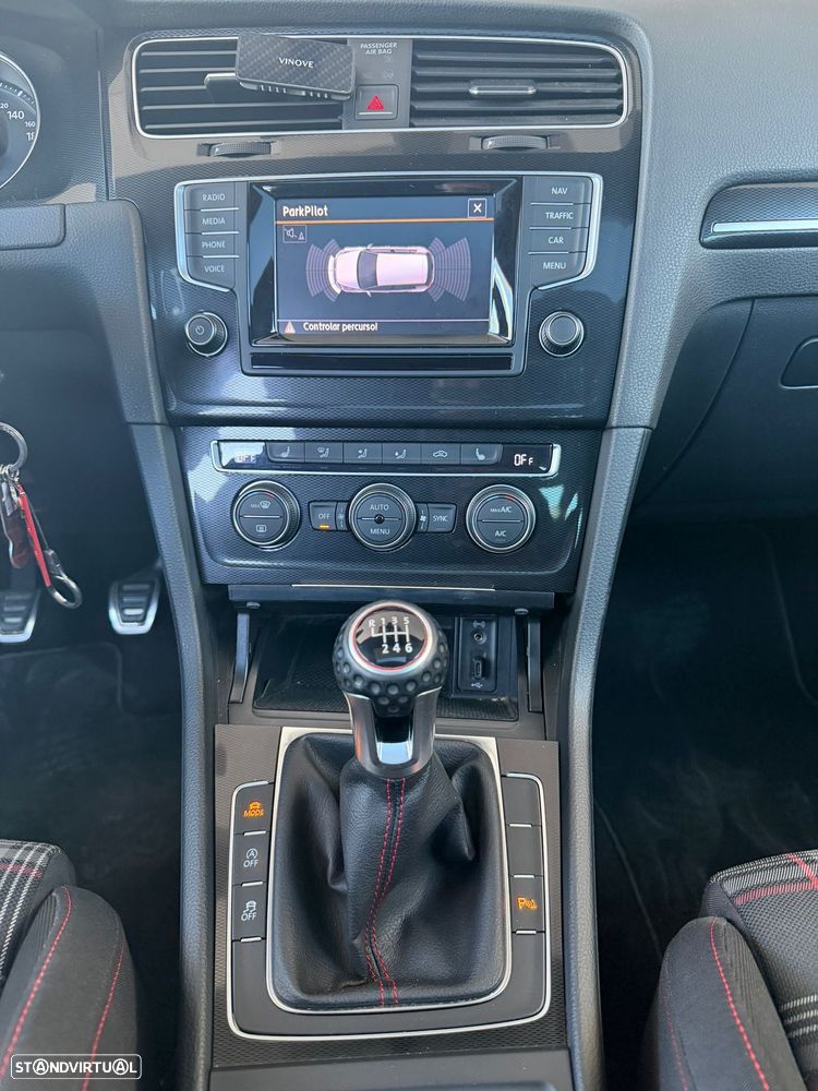 VW Golf 2.0 TSi GTi - 23