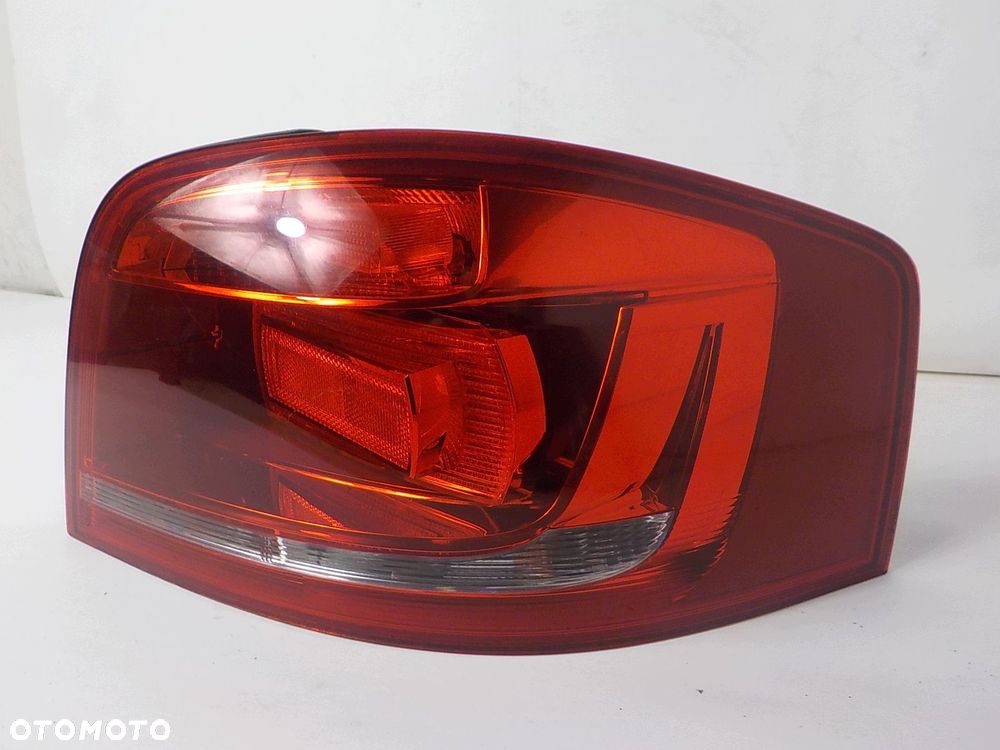 AUDI A3 II 8P LIFT 3D LAMPA PRAWA TYŁ TYLNA UK 8P4945096E - 2