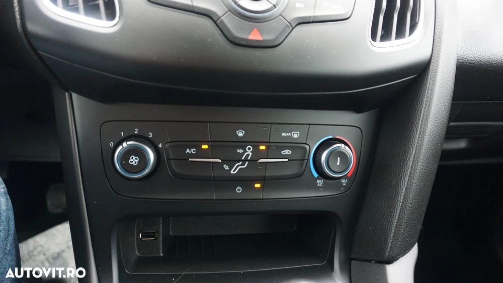 Ford Focus 1.0 EcoBoost Start Stop Trend - 25