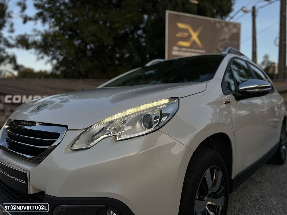 Peugeot 2008 1.2 PureTech GT Line - 3