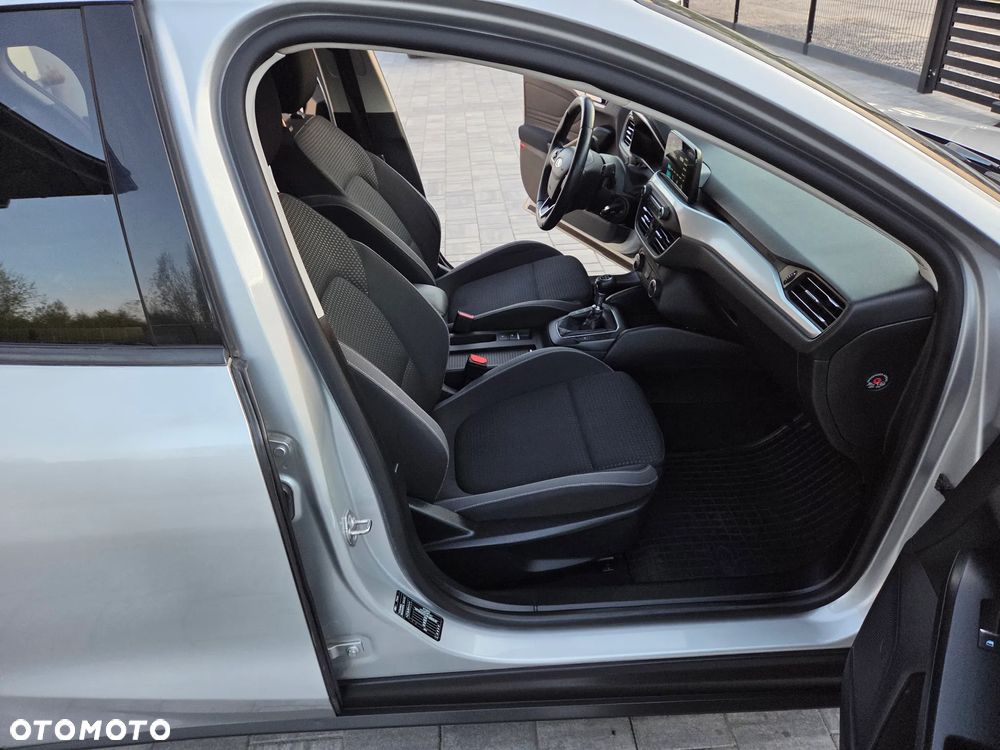 Ford Focus 1.5 EcoBlue Connected - 19