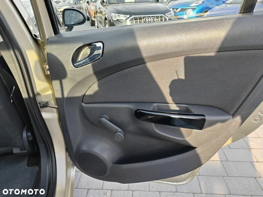 Opel Corsa 1.2 16V - 24