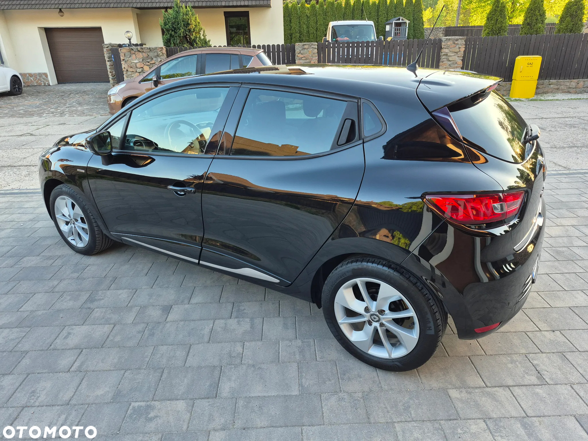 Renault Clio 1.2 16V 75 LIMITED - 7