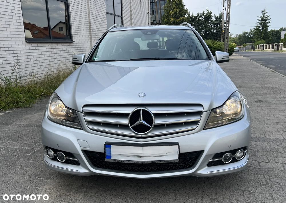 Mercedes-Benz Klasa C 220 CDI DPF (BlueEFFICIENCY) - 6
