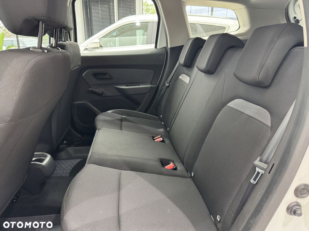 Dacia Duster 1.5 Blue dCi Essential 4WD - 13