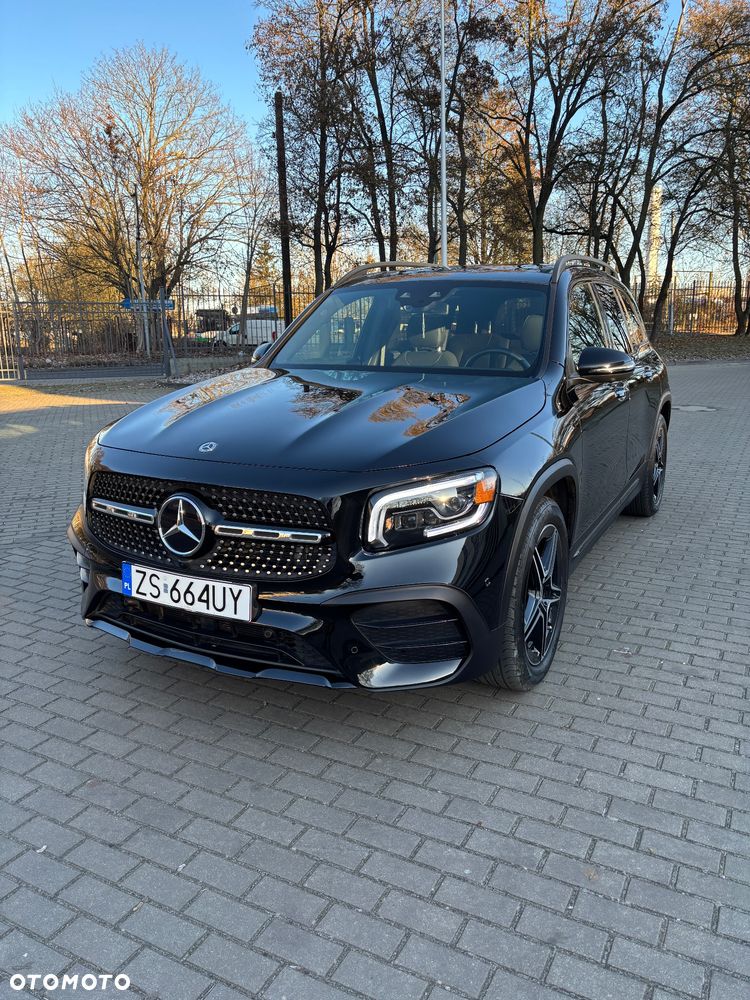 Mercedes-Benz GLB 250 4-Matic AMG Line 8G-DCT - 3