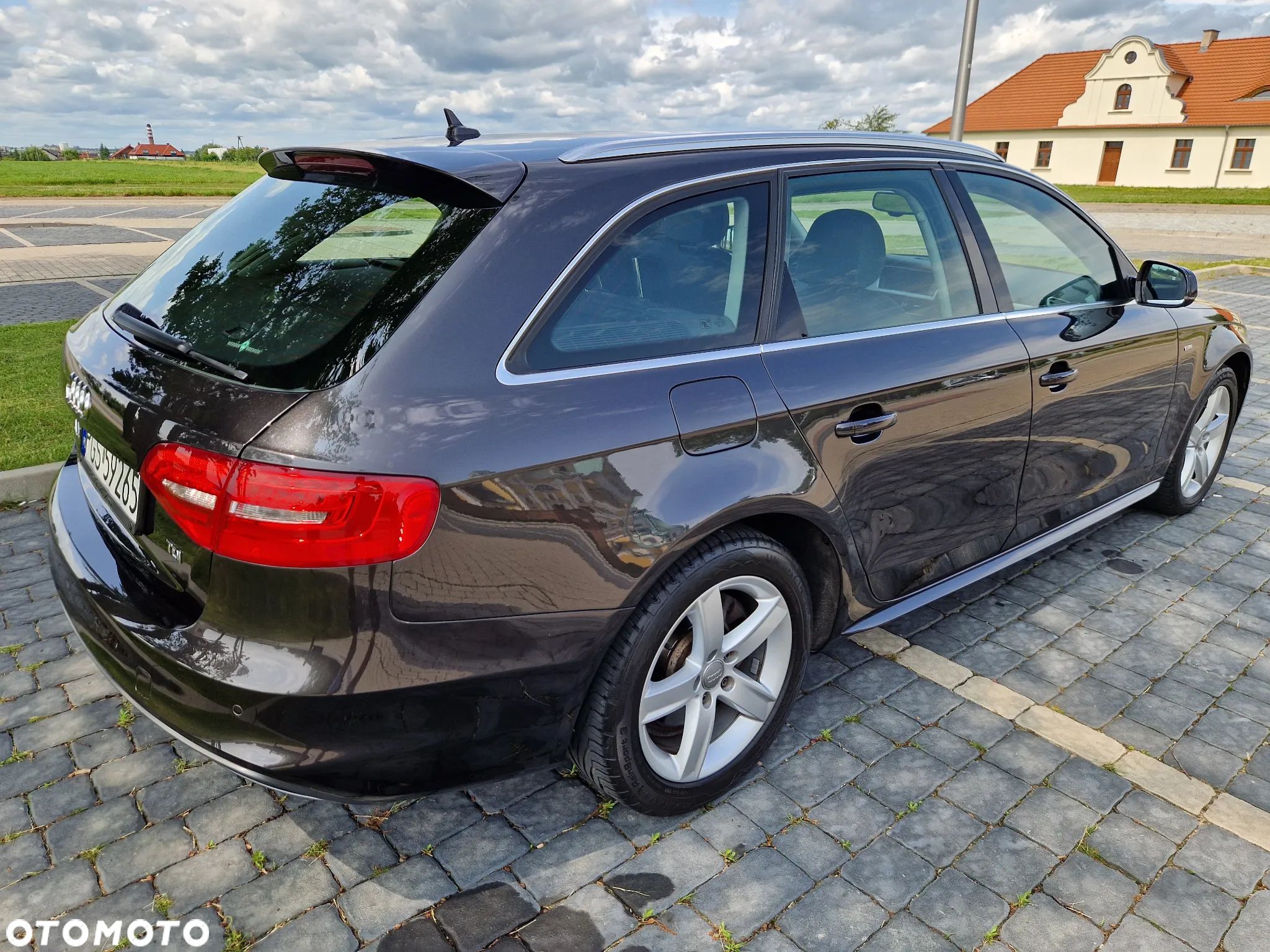 Audi A4 - 1