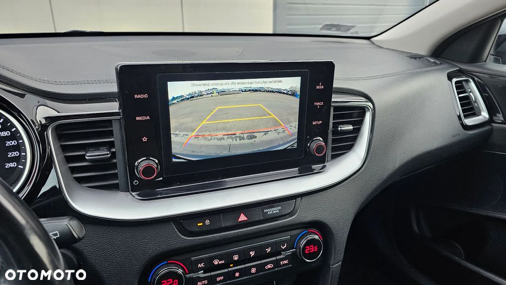 Kia Ceed - 7