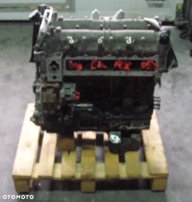 SILNIK MITSUBISHI CANTER FUSO 3.0 F1C11947 - 1