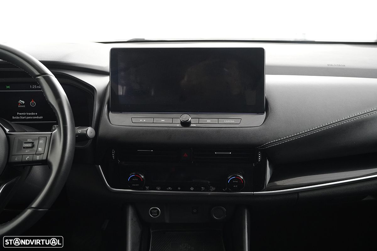 Nissan Qashqai 1.3 DIG-T N-Connecta Xtronic - 9