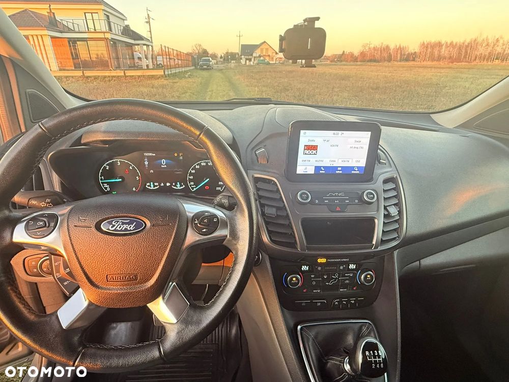 Ford Tourneo Connect 1.5 EcoBlue Active - 24