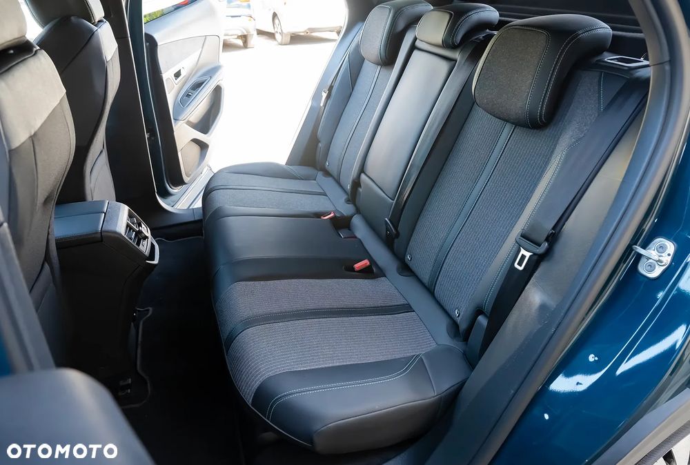 Peugeot 3008 BlueHDi 130 Stop & Start EAT8 Allure Business-Paket - 28