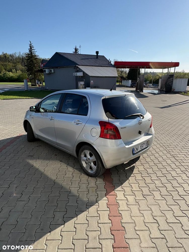 Toyota Yaris - 6