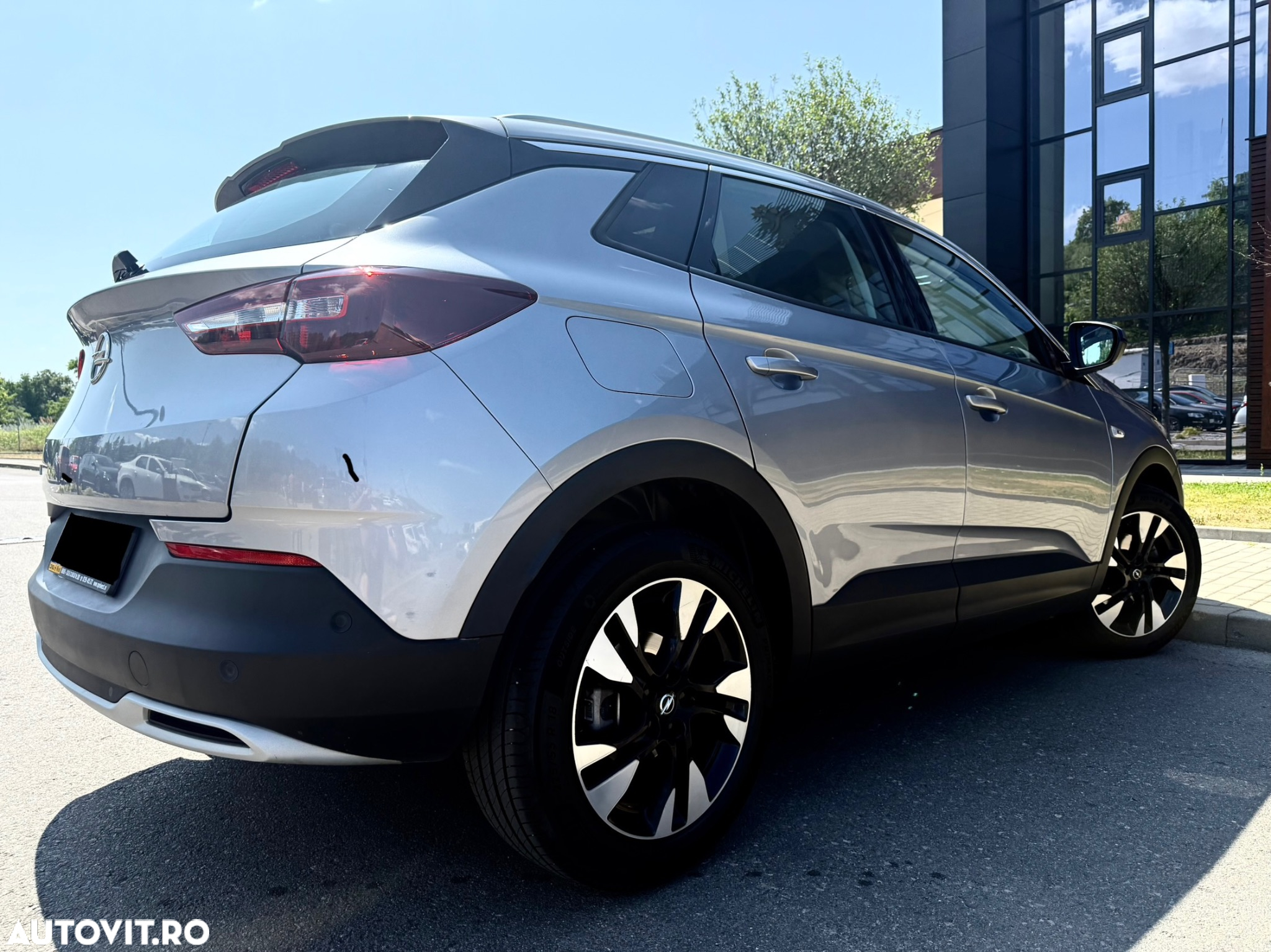 Opel Grandland X 1.2 Turbo START/STOP Aut. Innovation - 6