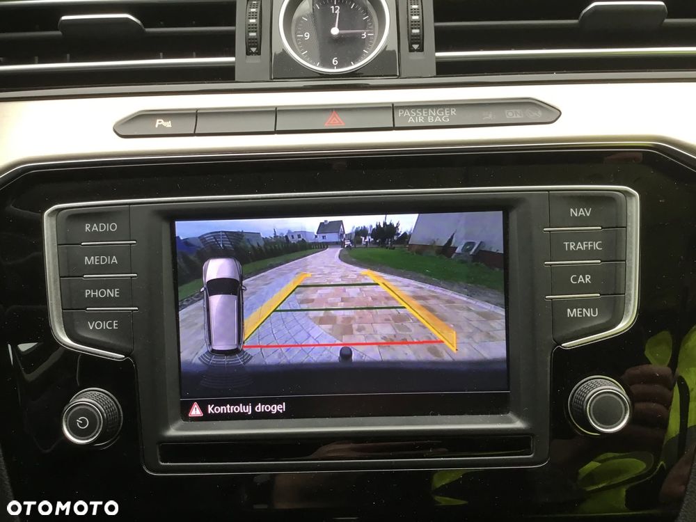 Volkswagen Passat 2.0 TDI SCR DSG Highline - 26