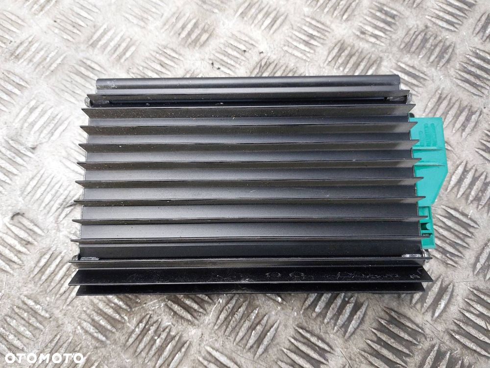 WZMACNIACZ AUDIO MERCEDES-BENZ W210 BOSE 2108202789 - 1