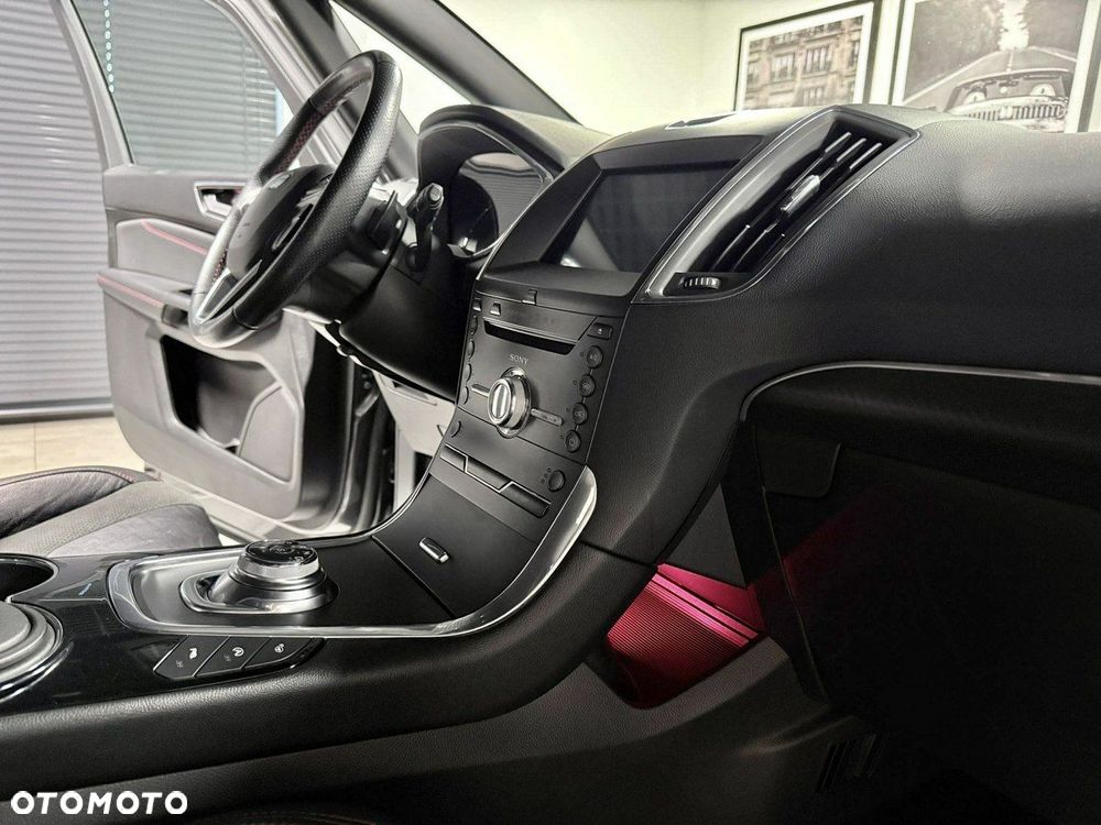 Ford S-Max 2.0 EcoBlue ST-Line - 28
