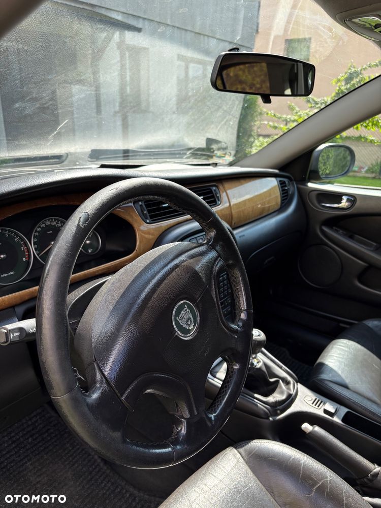 Jaguar X-Type 2.5 Entry/Classic - 11