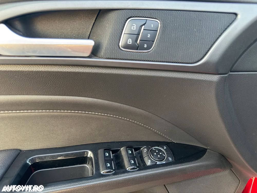 Ford Mondeo 2.0 TDCi Powershift Titanium - 16