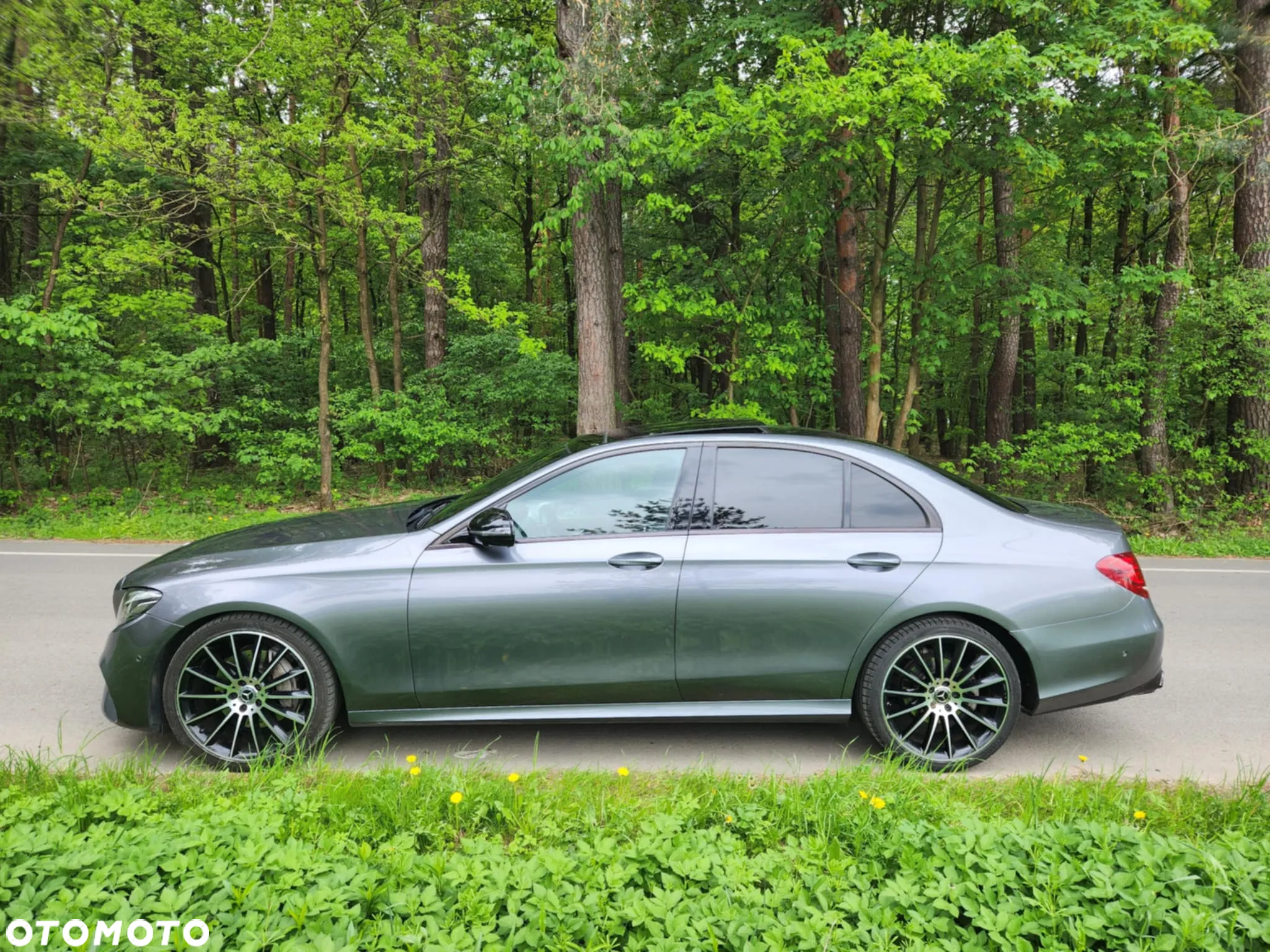 Mercedes-Benz Klasa E 220 d 9G-TRONIC AMG Line - 10