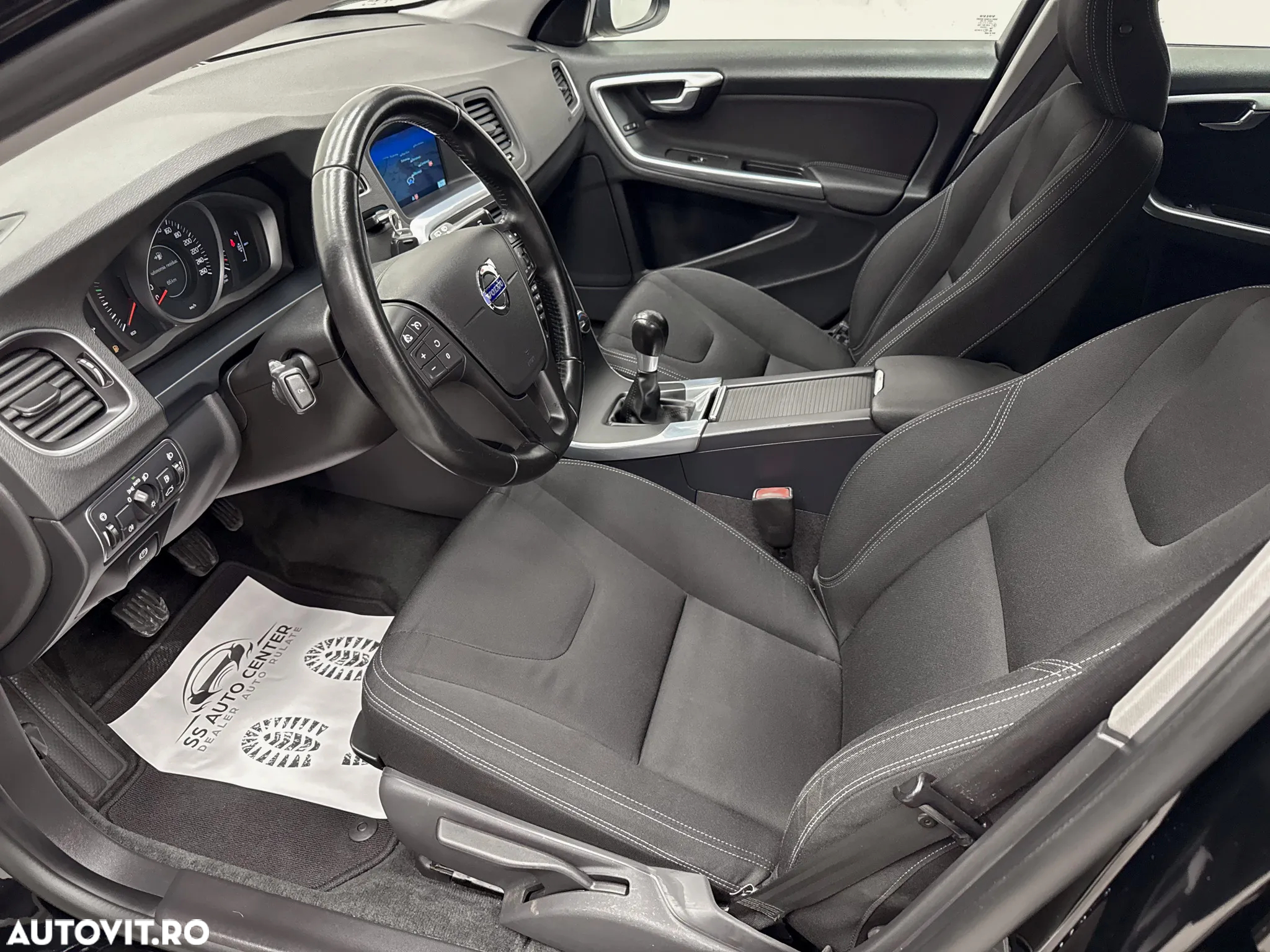 Volvo V60 D2 ECO Start-Stop Momentum - 18