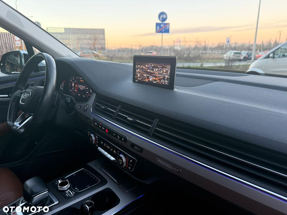Audi Q7 - 21