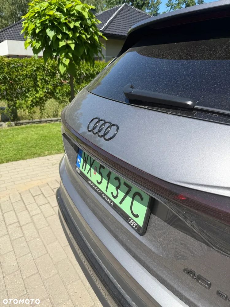 Audi e-tron - 12