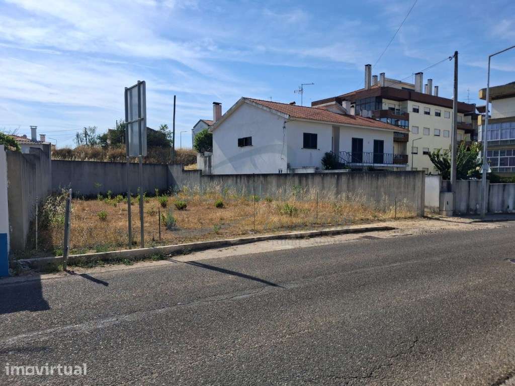 Terreno Urbano para Construção na Zona Alta de Alcanena - Grande imagem: 2/4