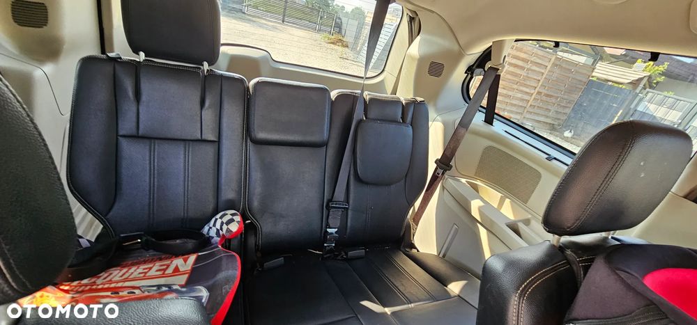 Chrysler Town & Country 3.6 Touring - 6