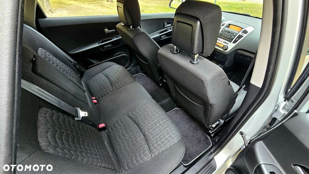 Kia Ceed Cee'd 2.0 crdi Comfort + - 10