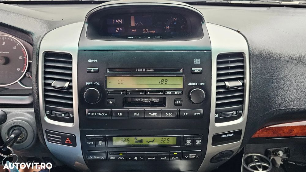 Toyota Land Cruiser 3.0 TD-4D Aut VX - 11