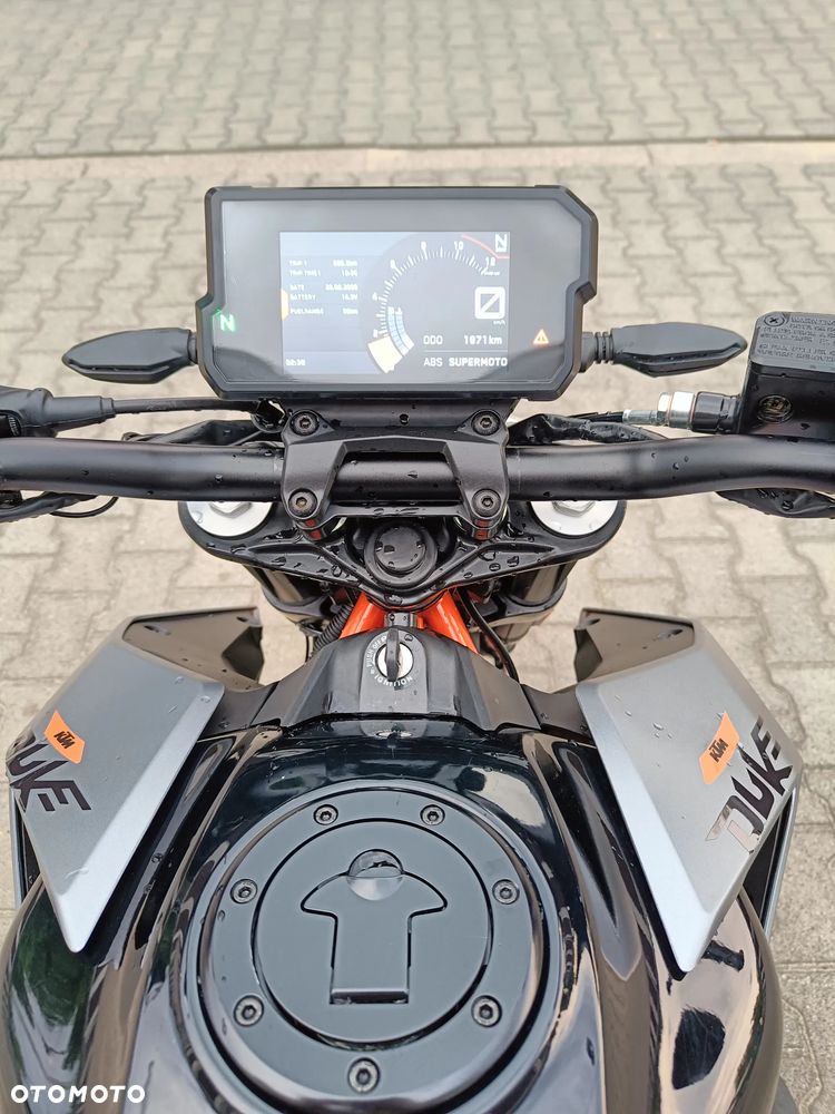 KTM Duke 125 - 10