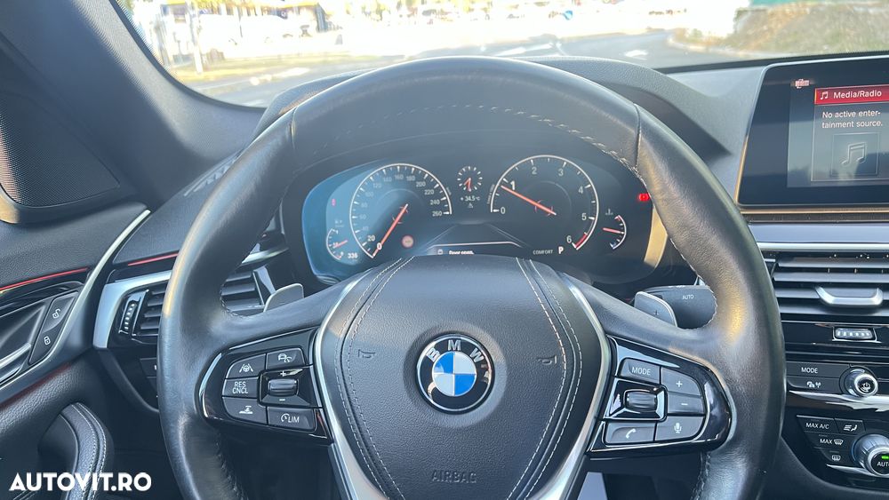 BMW 5 Series 2019 — imagine 9