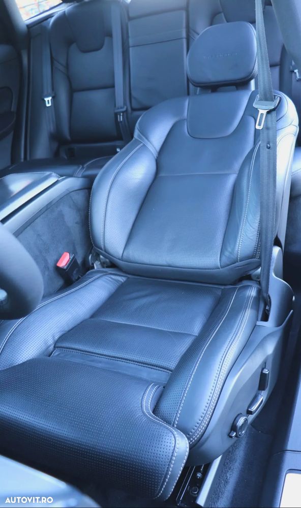 Volvo XC 60 D5 AWD Geartronic Inscription - 13