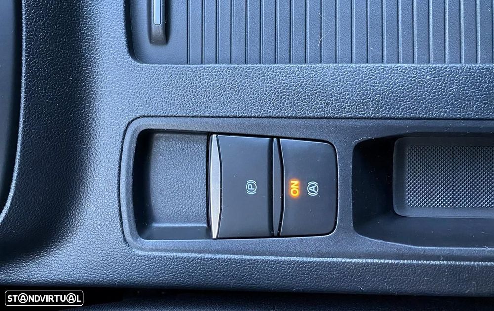 Ford Focus SW 1.5 TDCi EcoBlue Titanium - 28