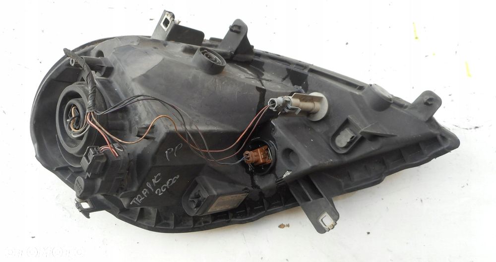 renault traffic ii 07r lampa prawa przód - 8