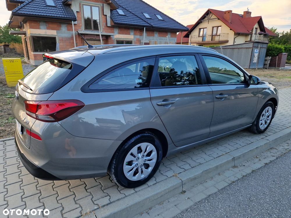 Hyundai i30 1.4 GO Plus - 36