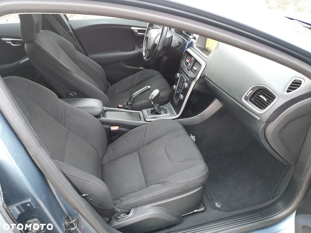 Volvo V40 D2 Ocean Race - 6