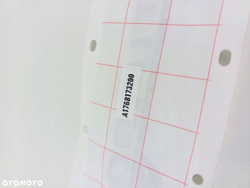 emblemat błotnika lewy przód mercedes gla x156 w156 a1768173200 - 5