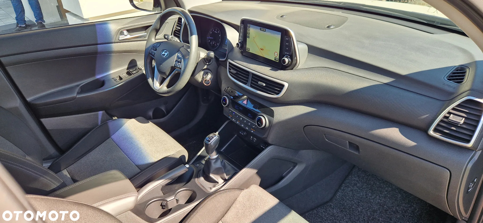 Hyundai Tucson blue 1.6 GDi 2WD Navi - 25