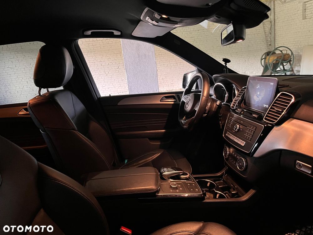 Mercedes-Benz GLE - 7