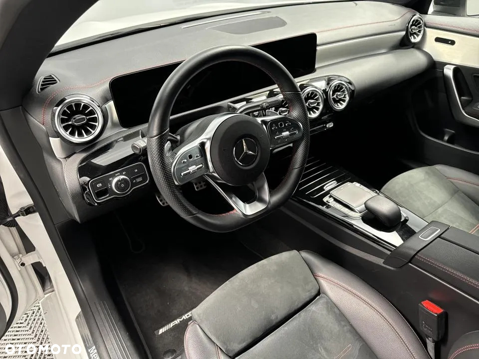 Mercedes-Benz CLA 200 d AMG Line 8G-DCT - 13