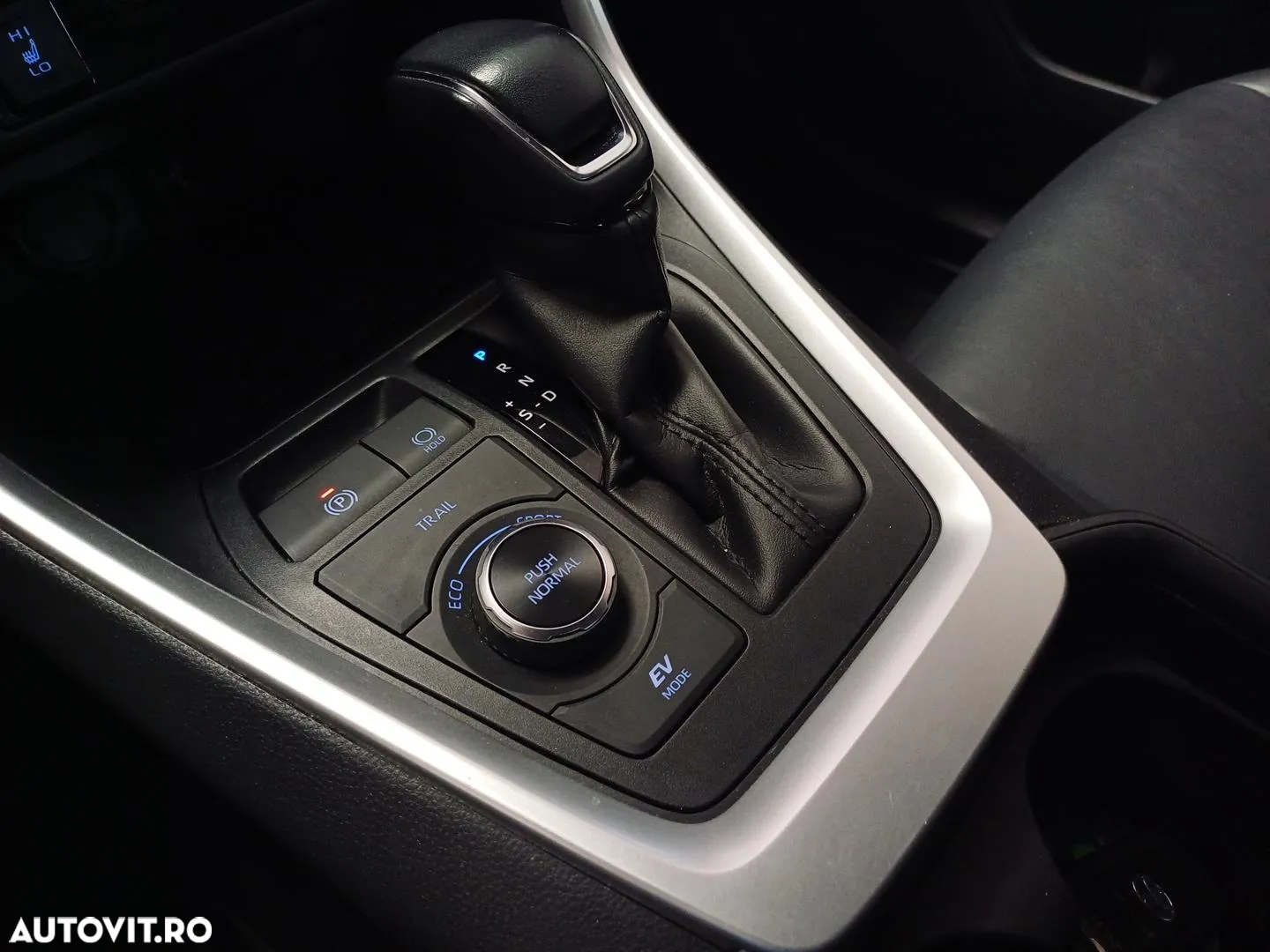 Toyota RAV4 2.5 Hybrid VVT-iE 4x4 Dynamic - 18
