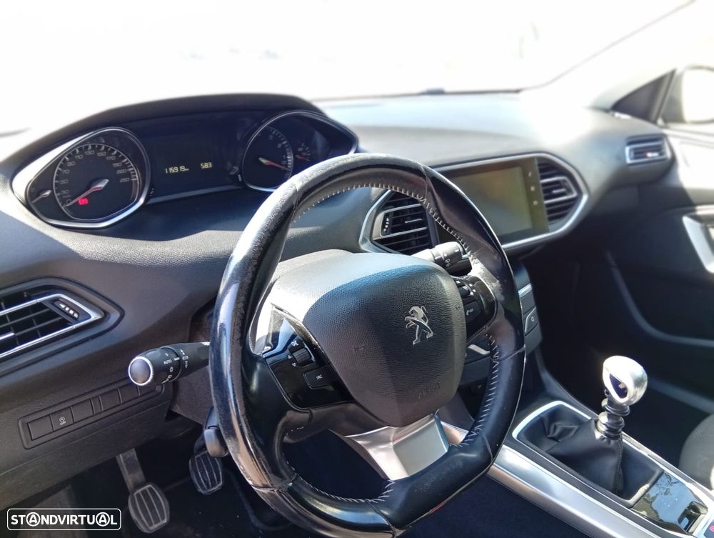 Peugeot 308 1.2 PureTech GT Line - 9