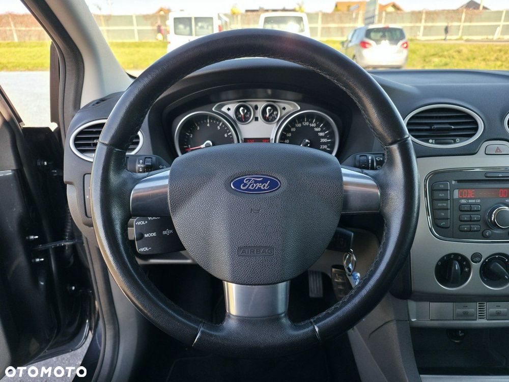 Ford Focus - 17