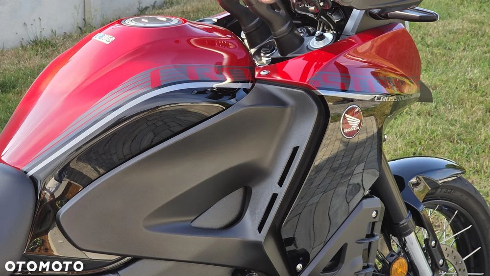 Honda VFR - 15