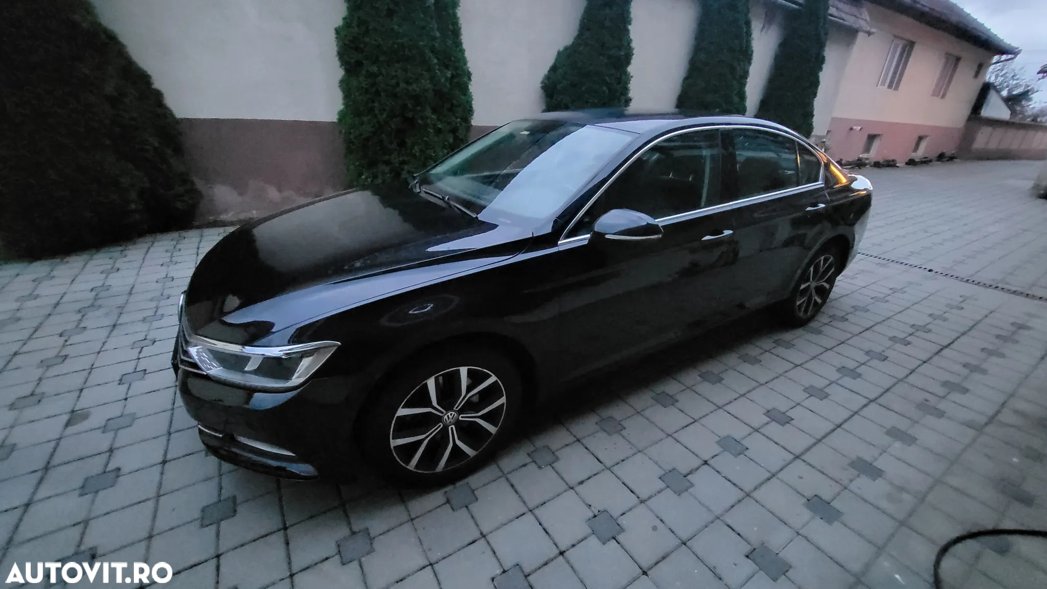 Volkswagen Passat - 37