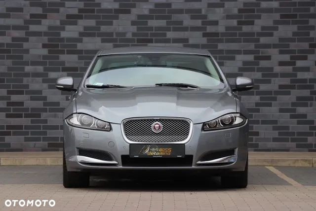 Jaguar XF 2.2 D Luxury - 1