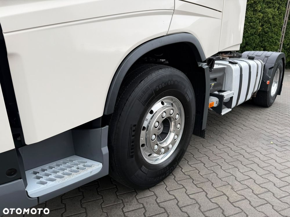 Volvo FH - 17