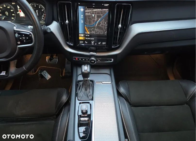 Volvo XC 60 T6 AWD R-Design - 9